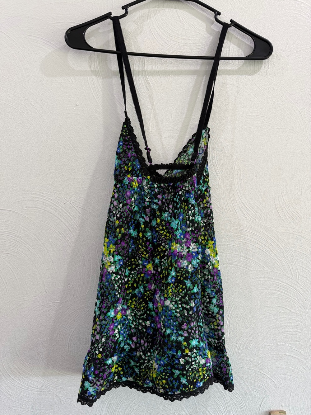 Victoria's Secret Black Multi Floral Lace-Trim Chemise - Picture 5 of 8